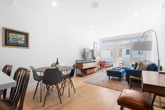 Foto del edificio - 371 2ND St