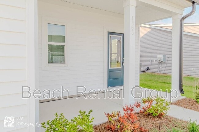 Building Photo - 1863 Villena Dr