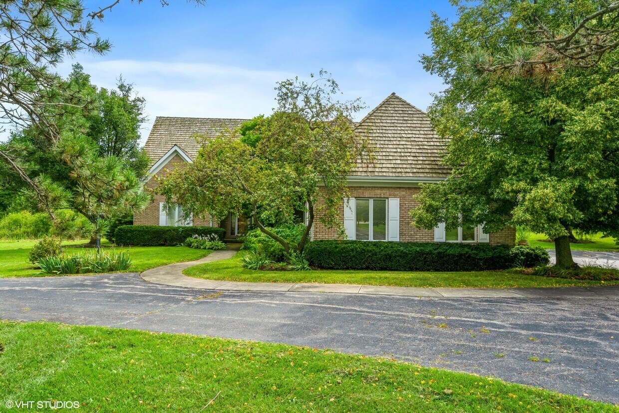 6248 Pine Tree Dr, Long Grove, IL 60047 House Rental in Long Grove