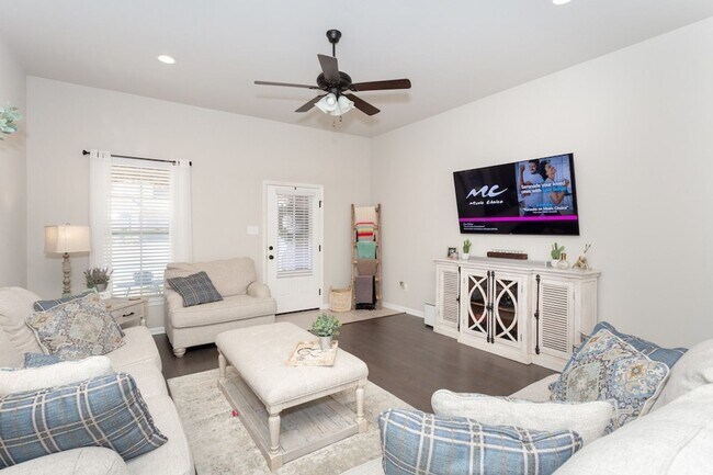 Foto del edificio - 38337 Brown Rd