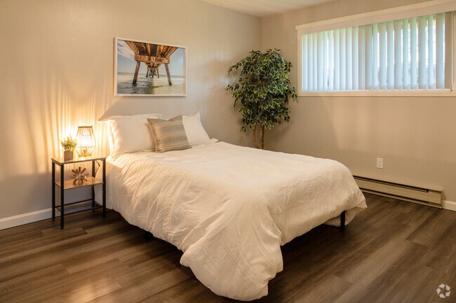 1BR, 1BA, - 540SF - Bedroom - Parkview Apartments - 55+ Senior Apartments