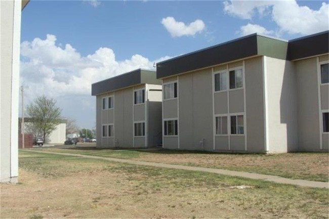 Building Photo - 612 N Irving St