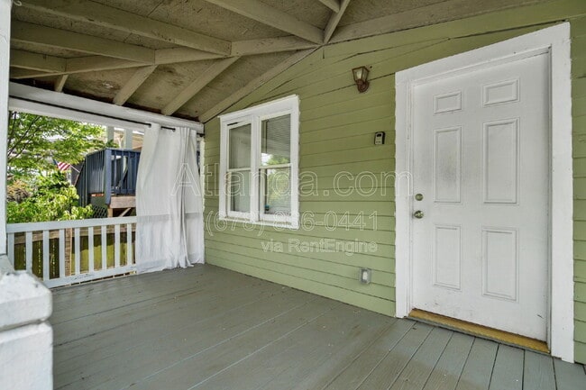 Photo - 153 Little St SE House