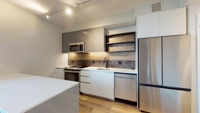 Interior Photo - The MO