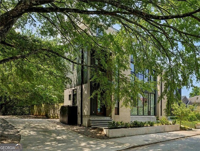 Foto del edificio - 575 Highland Ave NE