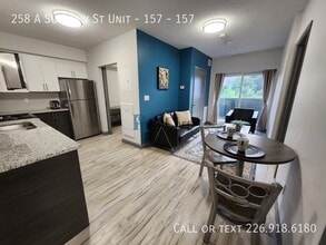 Building Photo - 258A Sunview St