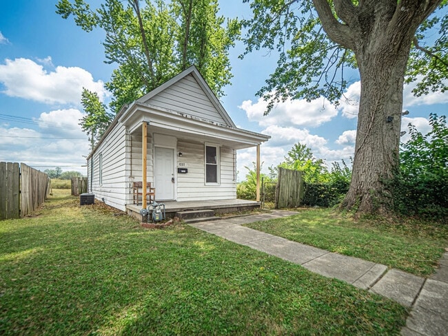 Foto del edificio - 1237 E Indiana St