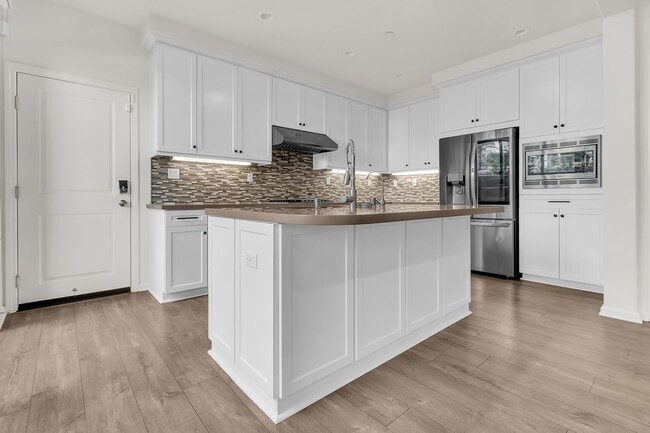 Photo - 72 Tulip House