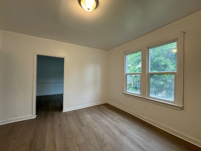 Building Photo - 4720 Garland St