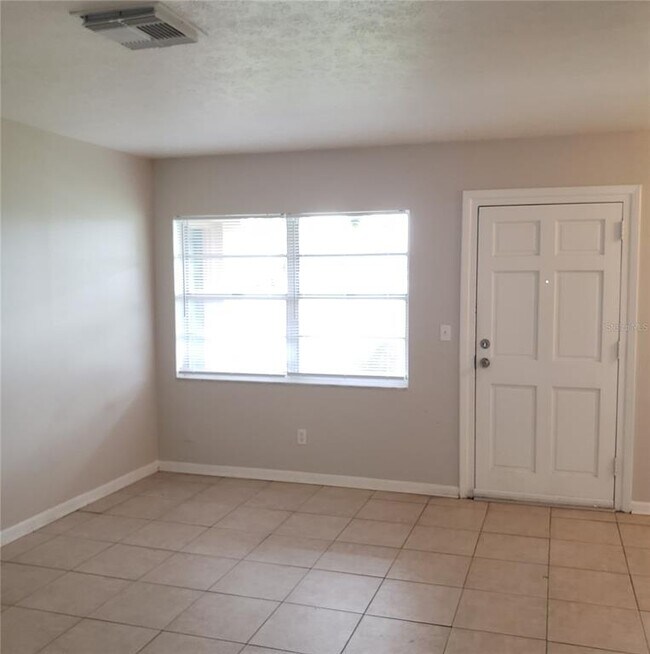 Building Photo - 12617 Curley St
