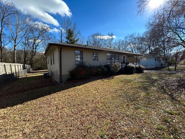 Foto del edificio - 3/2 House in Jamestown/Lindale $1,495