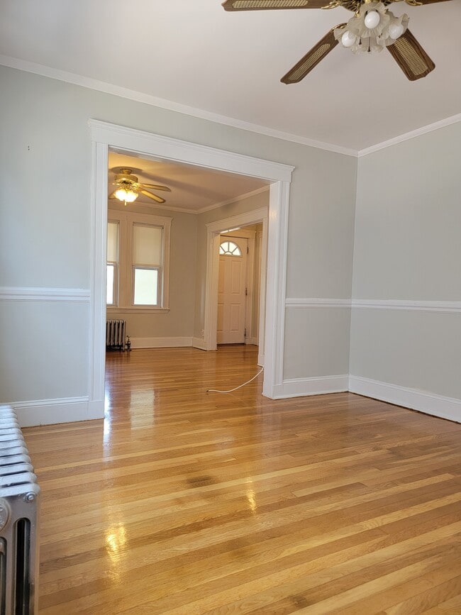 Building Photo - 73 Riverview Rd