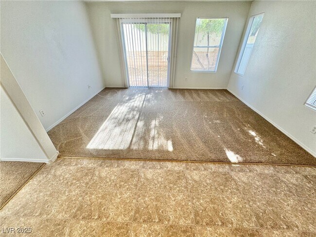 Foto del edificio - 2499 Wild Ambrosia Ave