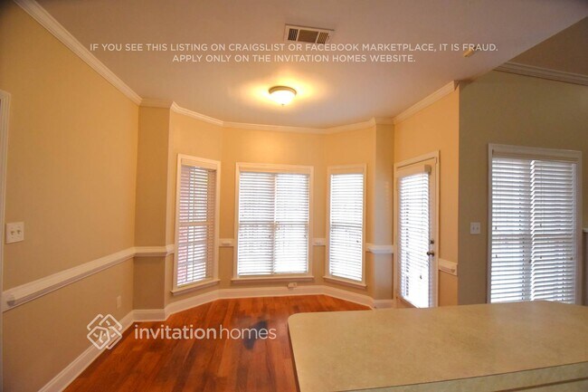 Building Photo - 155 Victor Ln