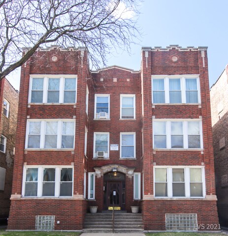 Primary Photo - 6818 S Cornell Ave