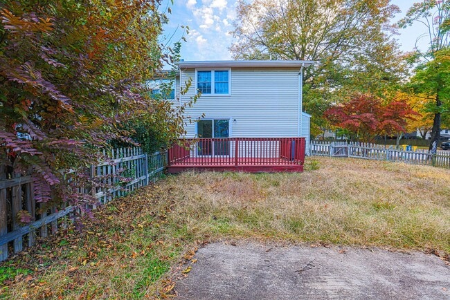 Foto del edificio - 8096 Castle Rock Ct