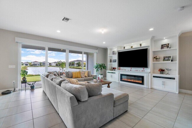 Building Photo - 15372 Seaglass Terrace Ln