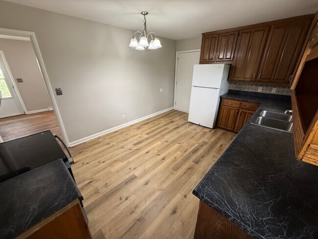 Foto del edificio - 1527 Fulton Ct
