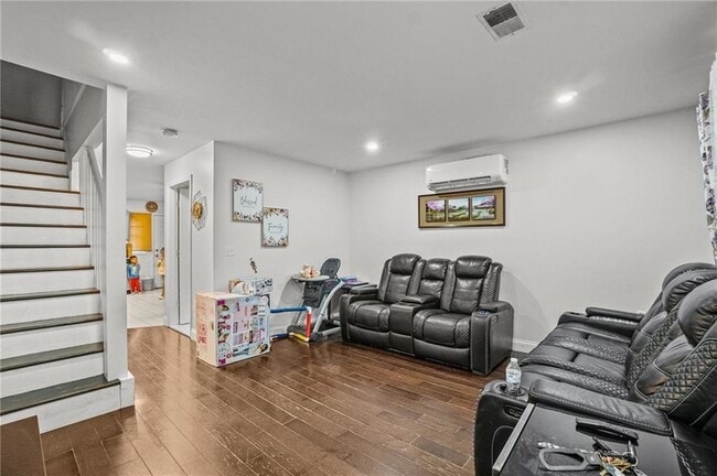 Foto del edificio - 46 Ridgeway Ave