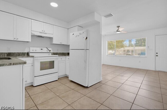 Building Photo - 5534 Seventh Ave