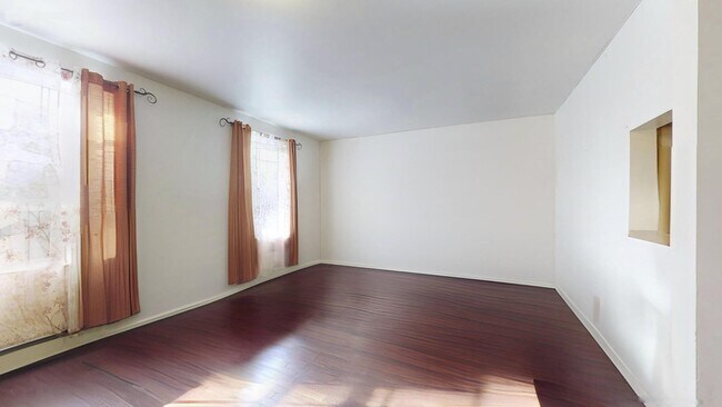Foto del edificio - 1280 Hoe Ave