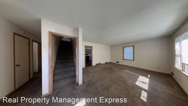 Foto del edificio - 3 br, 1 bath House - 1422 E 17th St