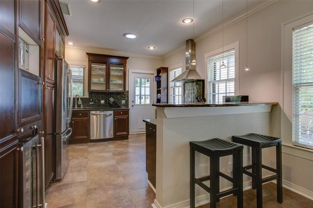 Foto del edificio - 1007 N Winnetka Ave