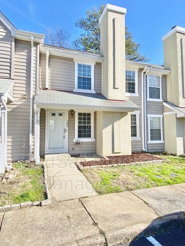 Foto del edificio - 386 Rivers Ridge Cir