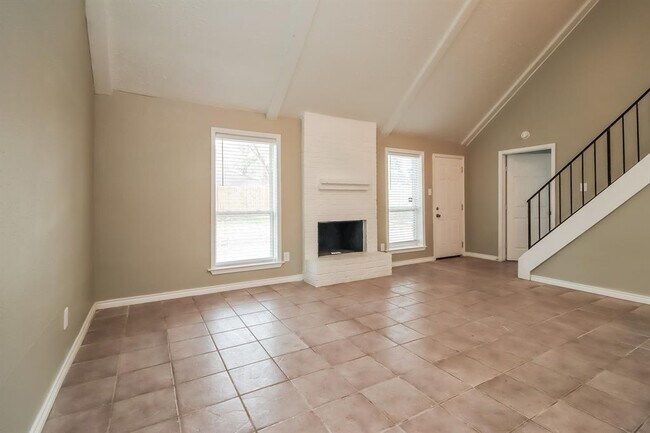 Foto del edificio - 16230 Deer Lick Dr