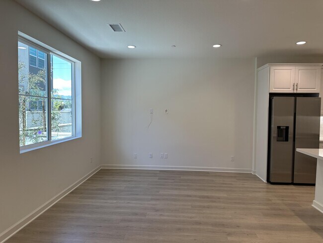 Foto del edificio - 3691 E Moonlight St