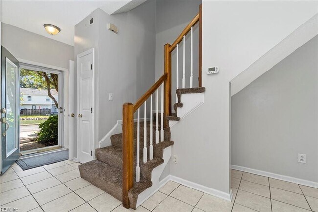 Foto del edificio - 4975 Kemps Lake Dr