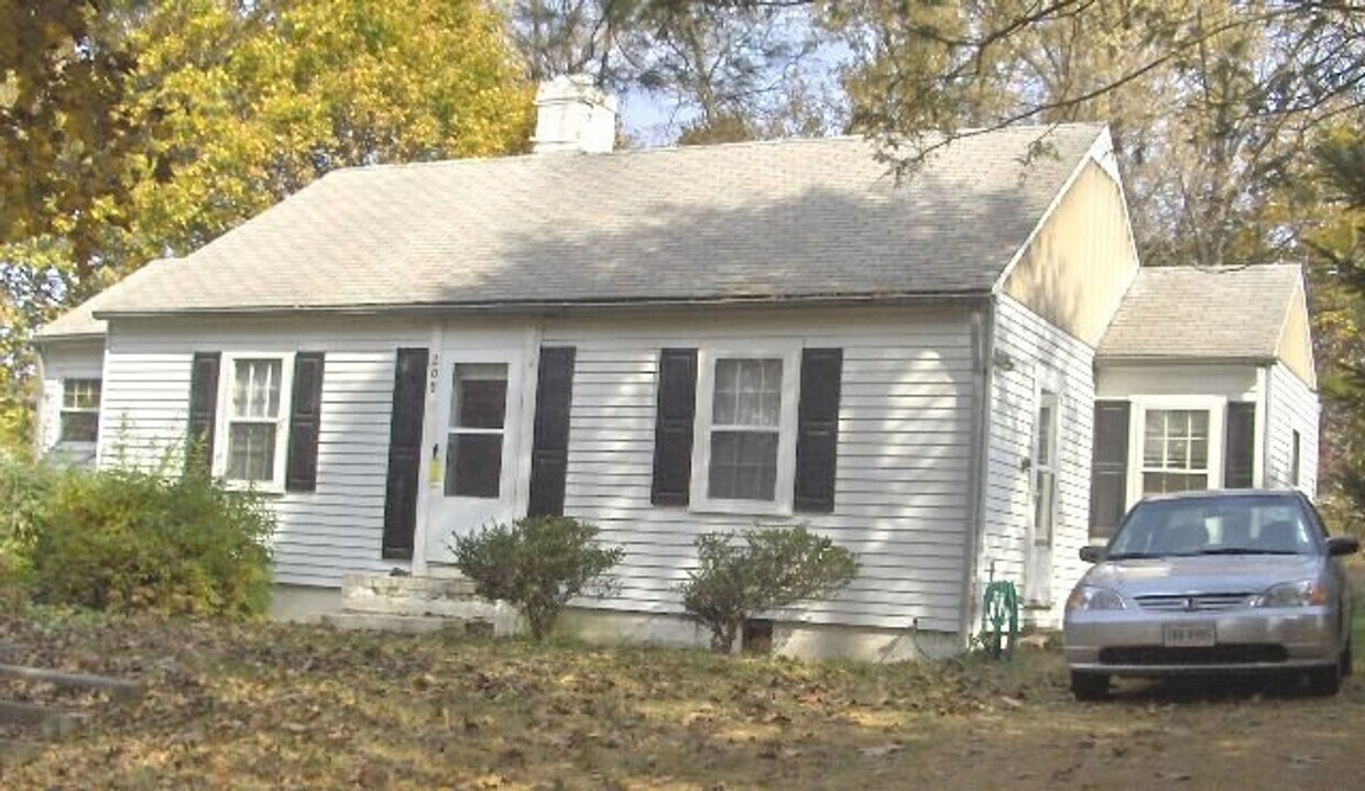 Primary Photo - *Re-Rental Available on July 2 Bedroom 1 B...