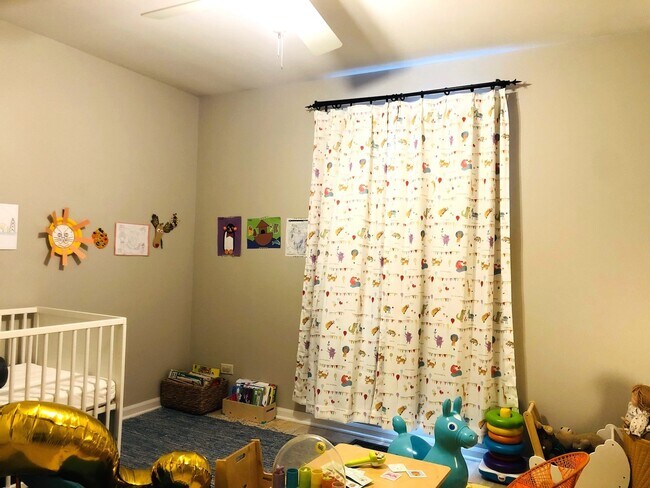 Building Photo - 2785 S Cedar Glen Dr