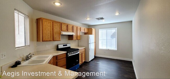 Foto del edificio - 4 br, 2.5 bath House - 9444 Grandview Spri...