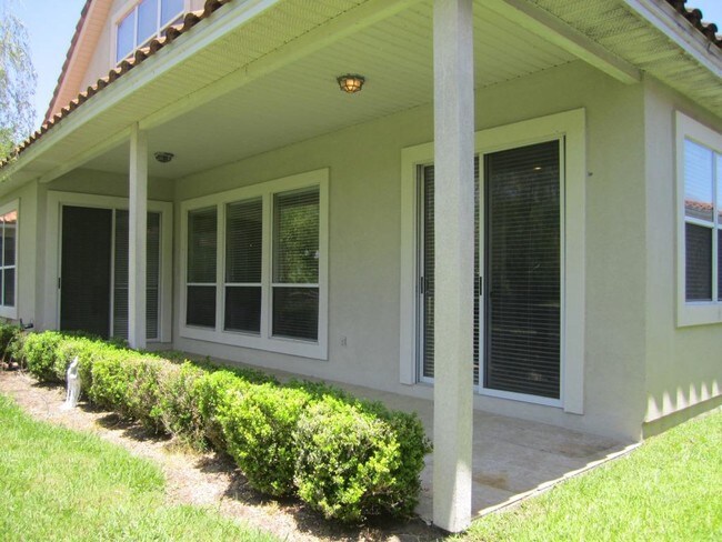 Building Photo - 4004 Lavista Cir
