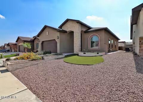 Foto principal - 6085 Stone Wash St