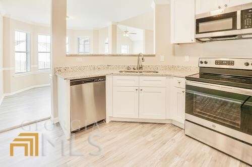 Building Photo - 5170 Towne Park Dr