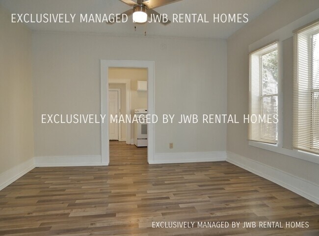 Foto del edificio - 664 Long Branch Blvd