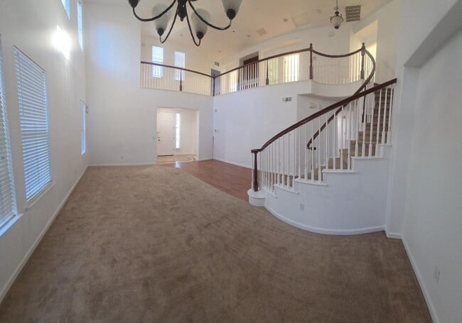 Building Photo - 1457 Paradise Ln