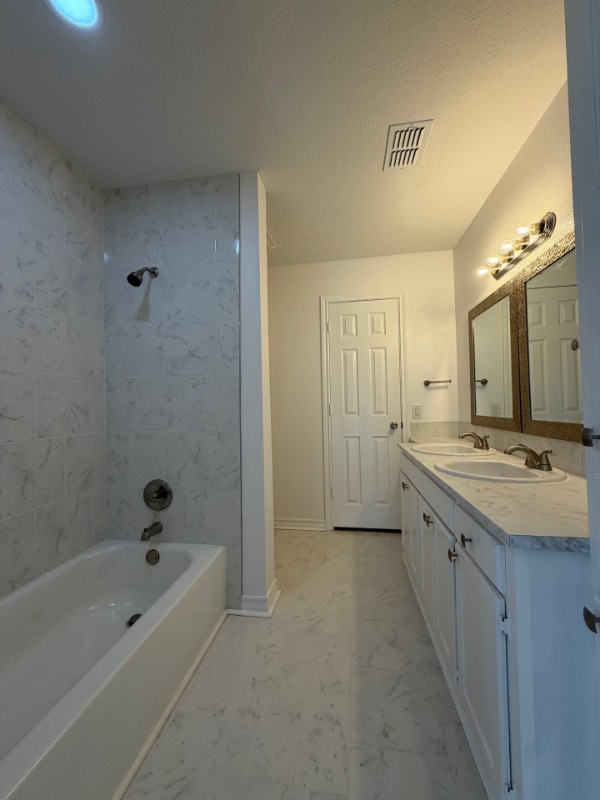 Building Photo - 514 Mimosa Dr