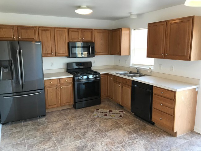 Building Photo - 2773 Woodmont Dr