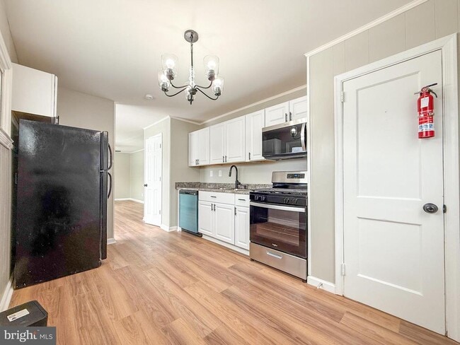 Foto del edificio - 17 Gene Ave