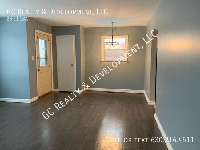 Building Photo - *** SINGLE FAMILY BRICK RANCH / 2 BDRM / A...