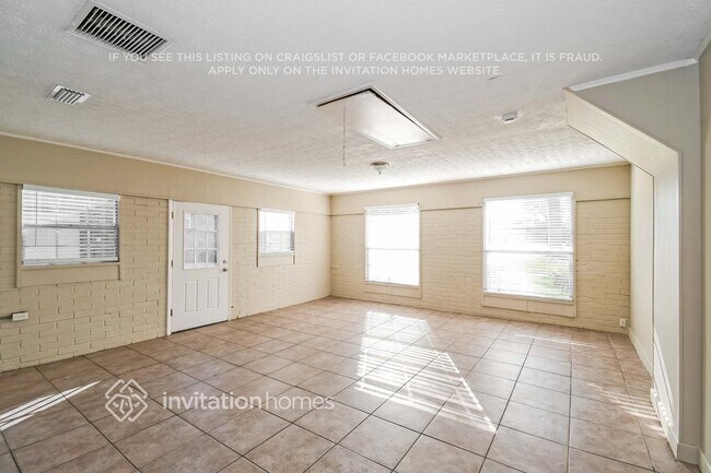 Foto del edificio - 117 Ridgefield Ct