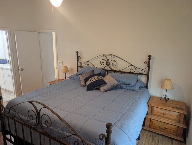 Foto del edificio - 1120 N Val Vista Dr