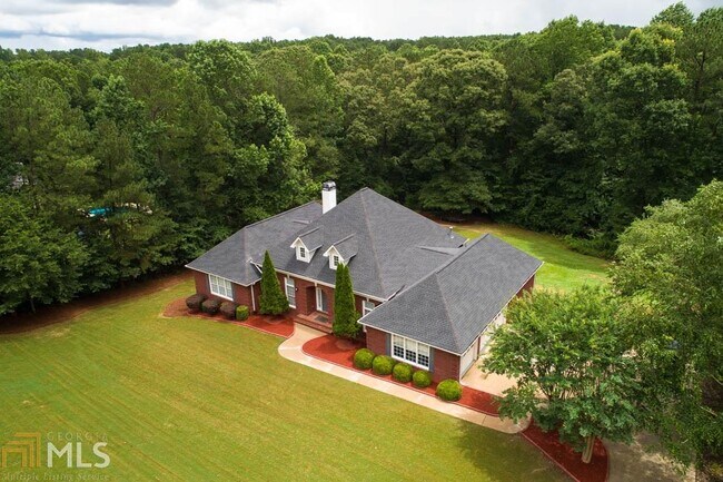 Building Photo - 55 Wisteria Dr