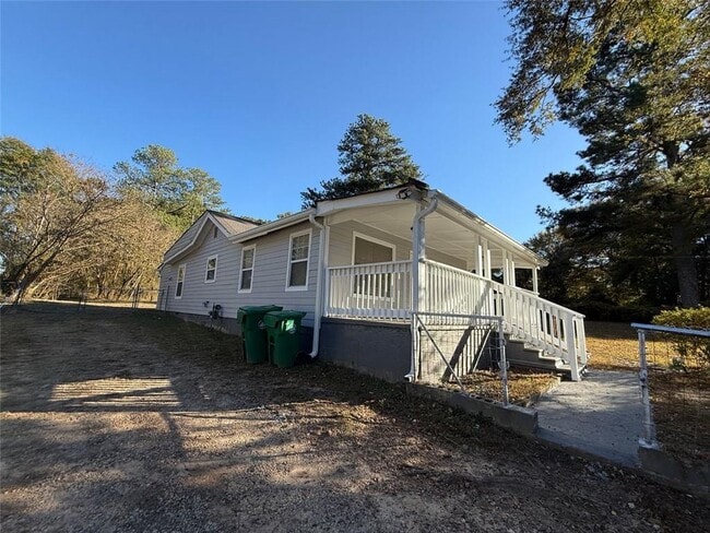 Building Photo - 221 Sheppard Pl