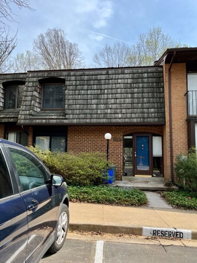 Photo - Excellent Potomac neighborhood! Townhome