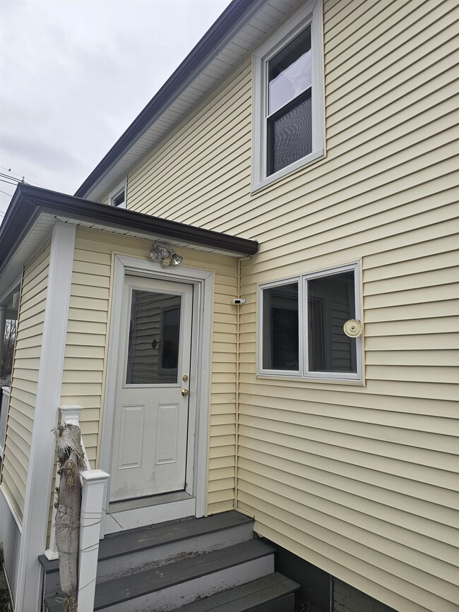 Building Photo - 50 Park St