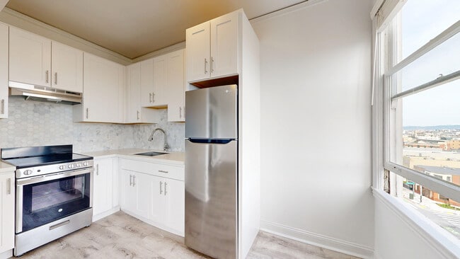 Building Photo - 17 Hermann St